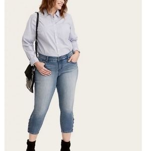 Torrid 2X 18/20 Poplin Blue and White Striped Button Down Shirt